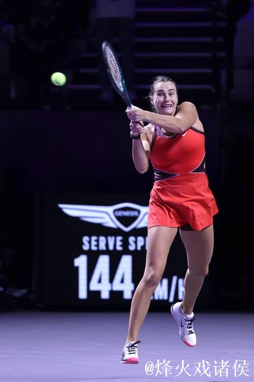 莱巴金娜2-0击败萨巴伦卡 首夺总决赛冠军